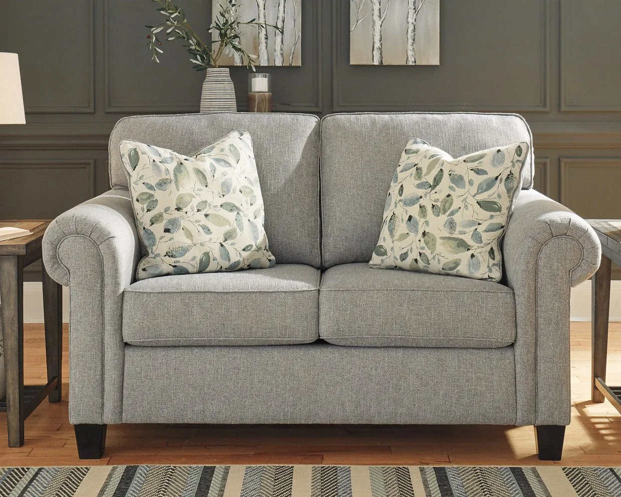 Alandari Loveseat